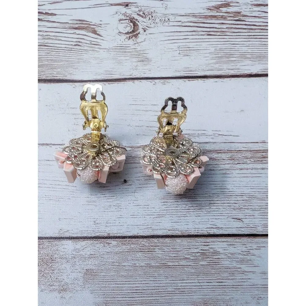 Vintage Clip On Earrings Light Peach Tone Unusual Cluster 7/8